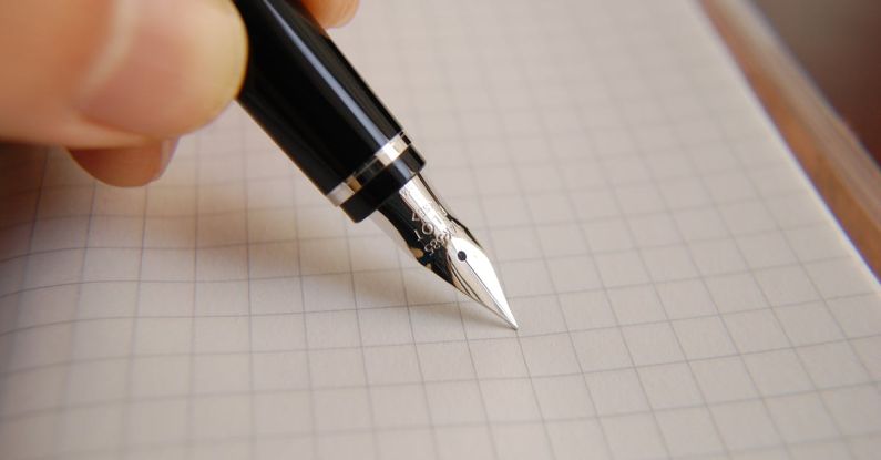 Tips - Black Fountain Pen